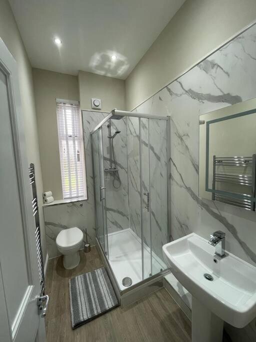 Luxury 2 Bedroom Cottage West Calder Экстерьер фото